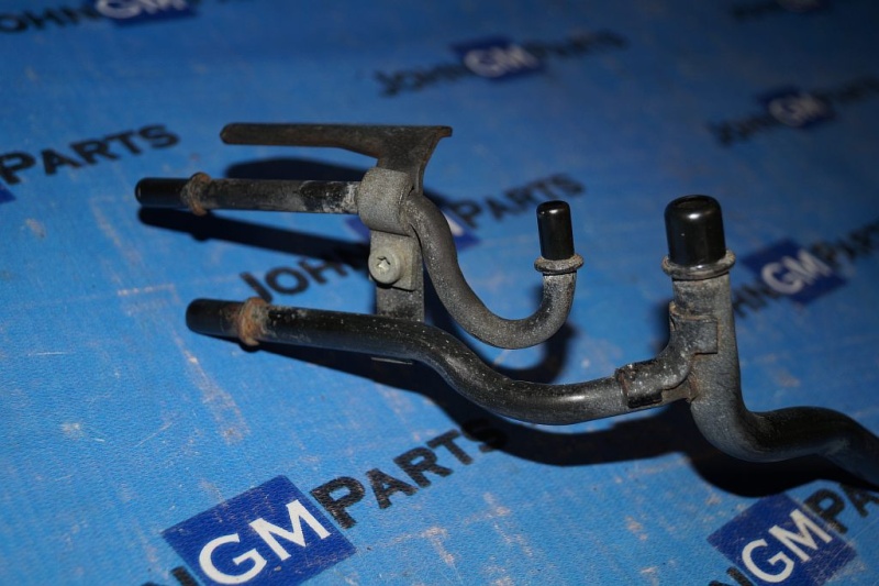 картинка Трубка топливная 89017377 Cadillac Escalade GMT800 от магазина JohnGMparts