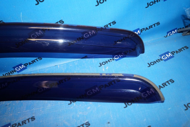 картинка Ветровики передние Chevrolet Tahoe GMT800 от магазина JohnGMparts