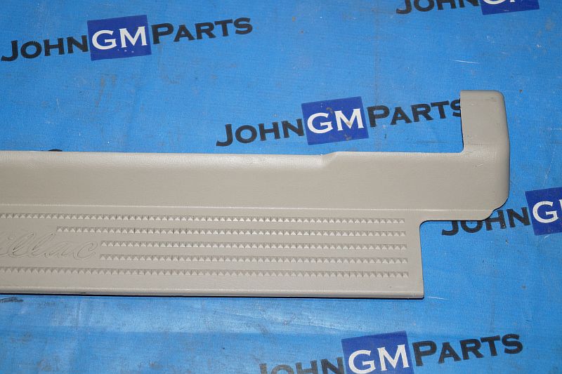 картинка Накладка порога левая 10359444 Cadillac Escalade GMT800 от магазина JohnGMparts