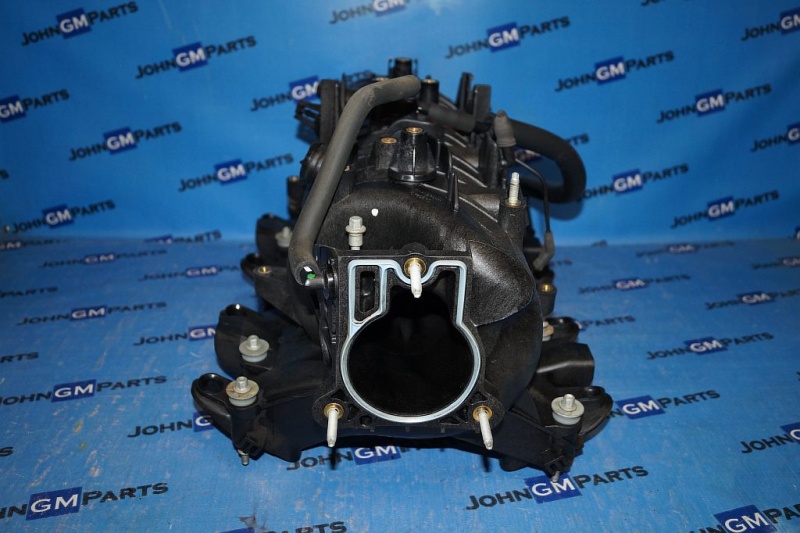 картинка Коллектор впускной 19257593 Cadillac Escalade GMT800 от магазина JohnGMparts