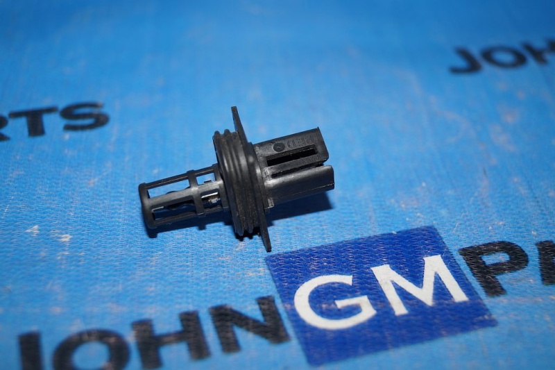 картинка Датчик температуры 15152429 Cadillac Escalade GMT800 от магазина JohnGMparts