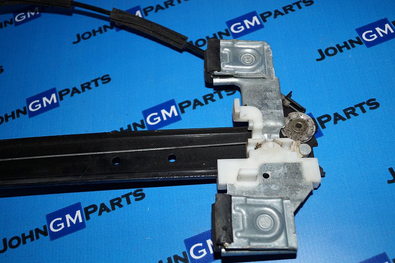 картинка Стеклоподъемник задний левый 15893782 Chevrolet Trailblazer от магазина JohnGMparts