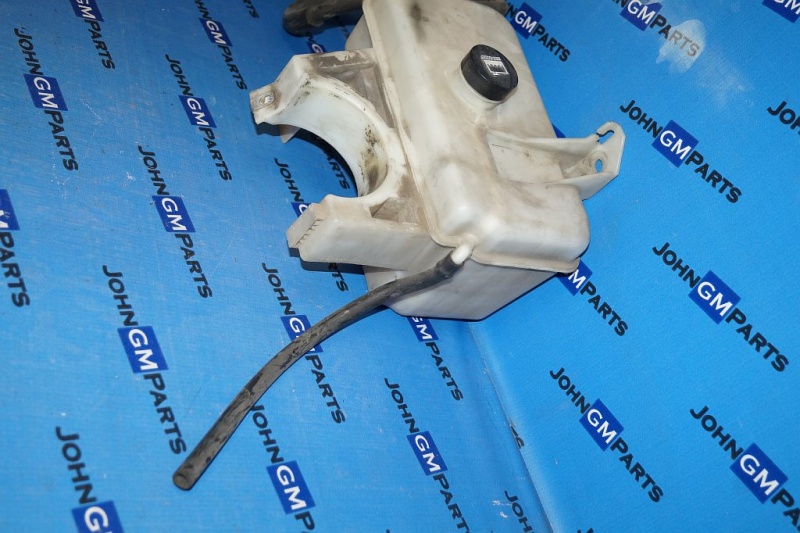 картинка Бачок расширительный 25780737 Chevrolet Trailblazer от магазина JohnGMparts