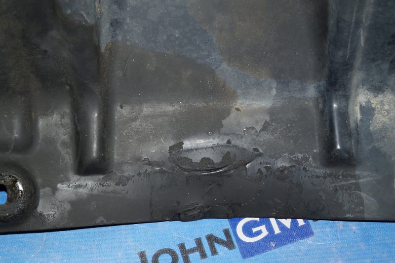 картинка Защита двигателя 15049190 Chevrolet Tahoe GMT800 от магазина JohnGMparts